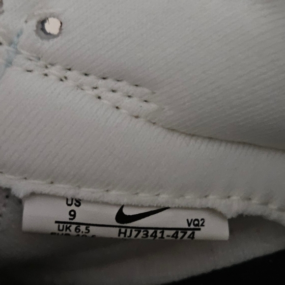 NIB Nike Women's Dunk Low SZ 9 - Picture 3 of 12